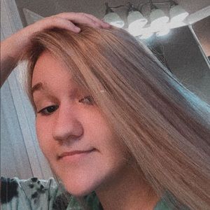 Meet your Posher, Mikayla